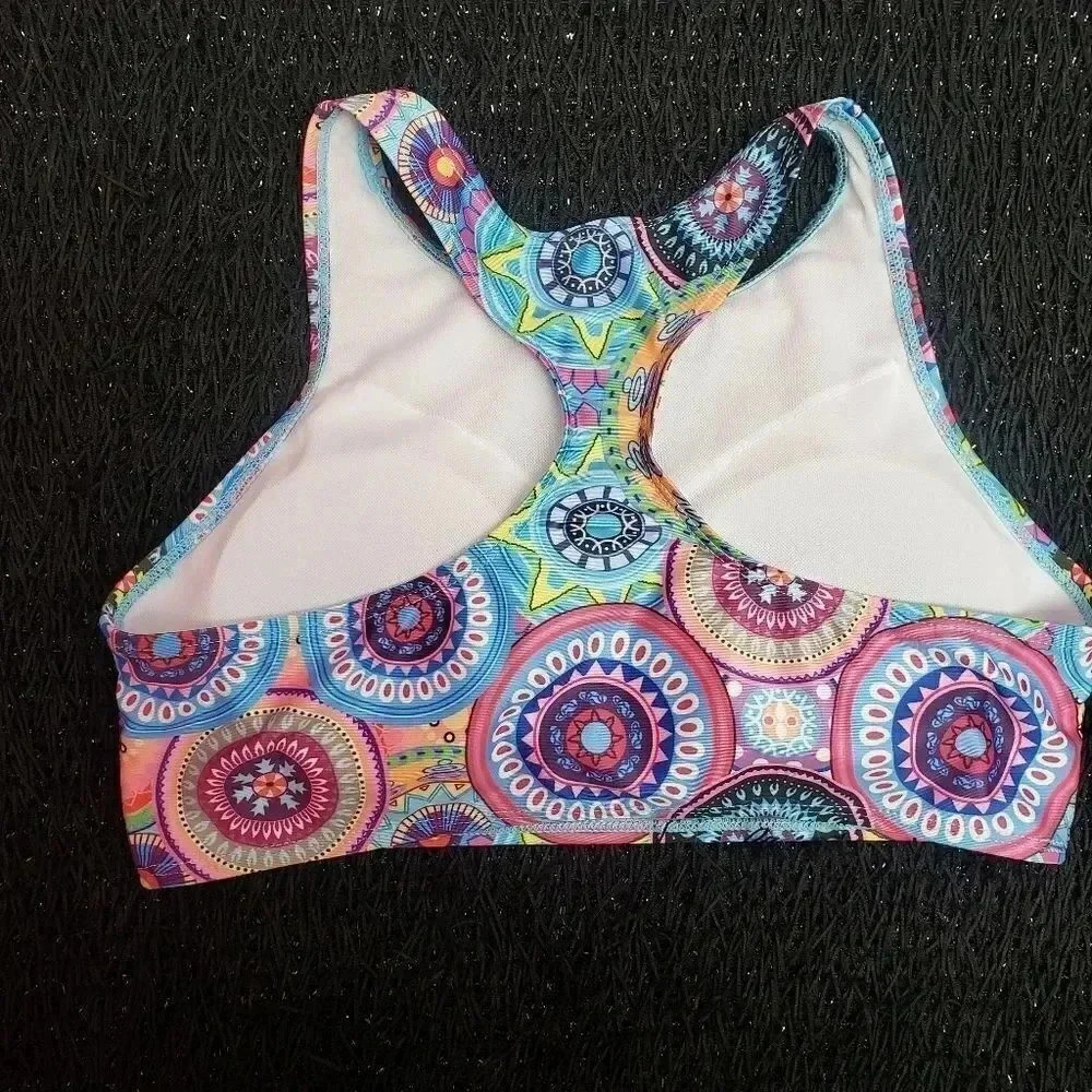 Kaleidoscope Pattern 2-Piece Bikini - Picture 4 of 8